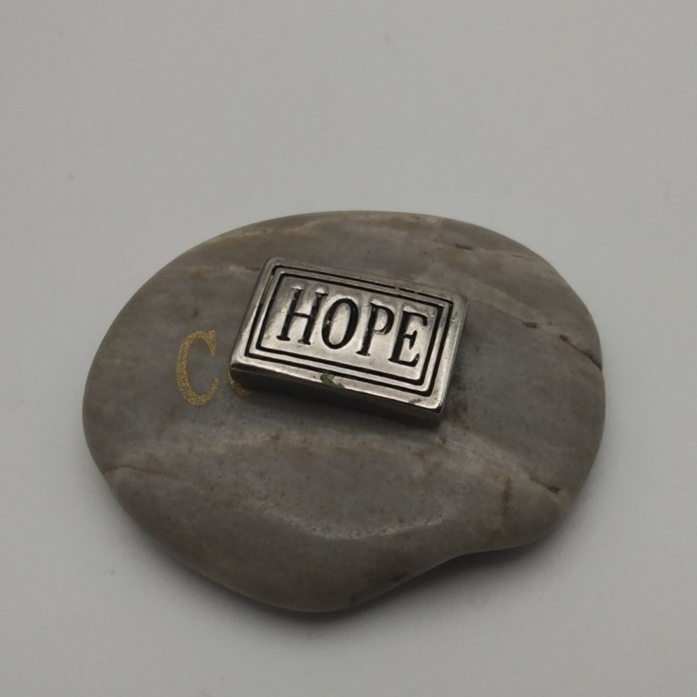 Hope bar charm‎